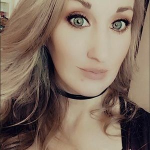 Meet your Posher, Shana